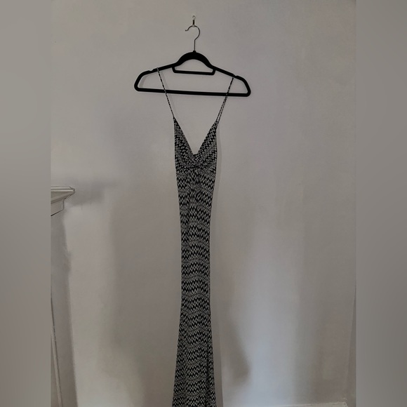 YDE Maxi Sun Dress (Large) - Picture 2 of 3